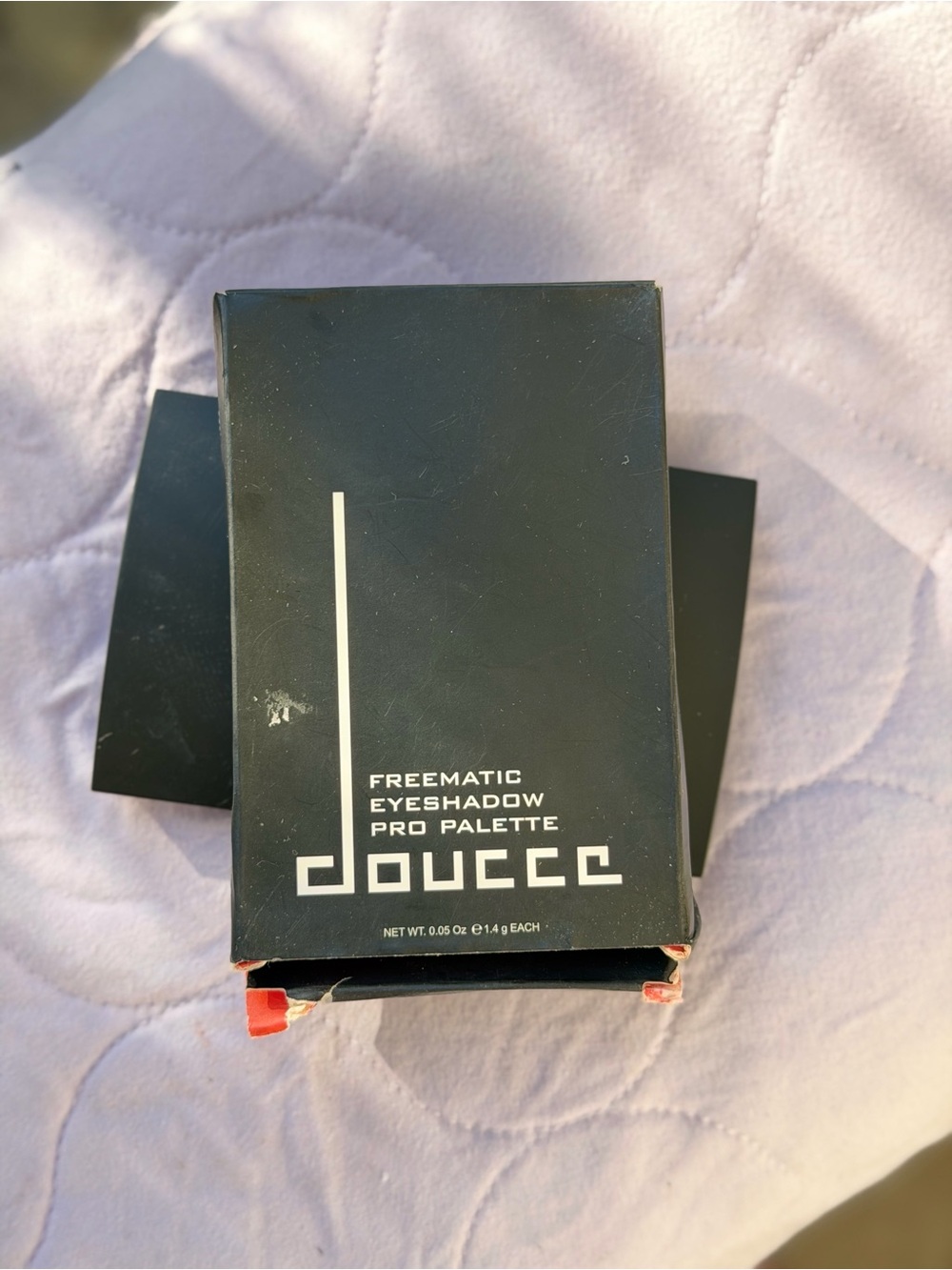 Doucce Freematic Eyeshadow Pro Palette - Black